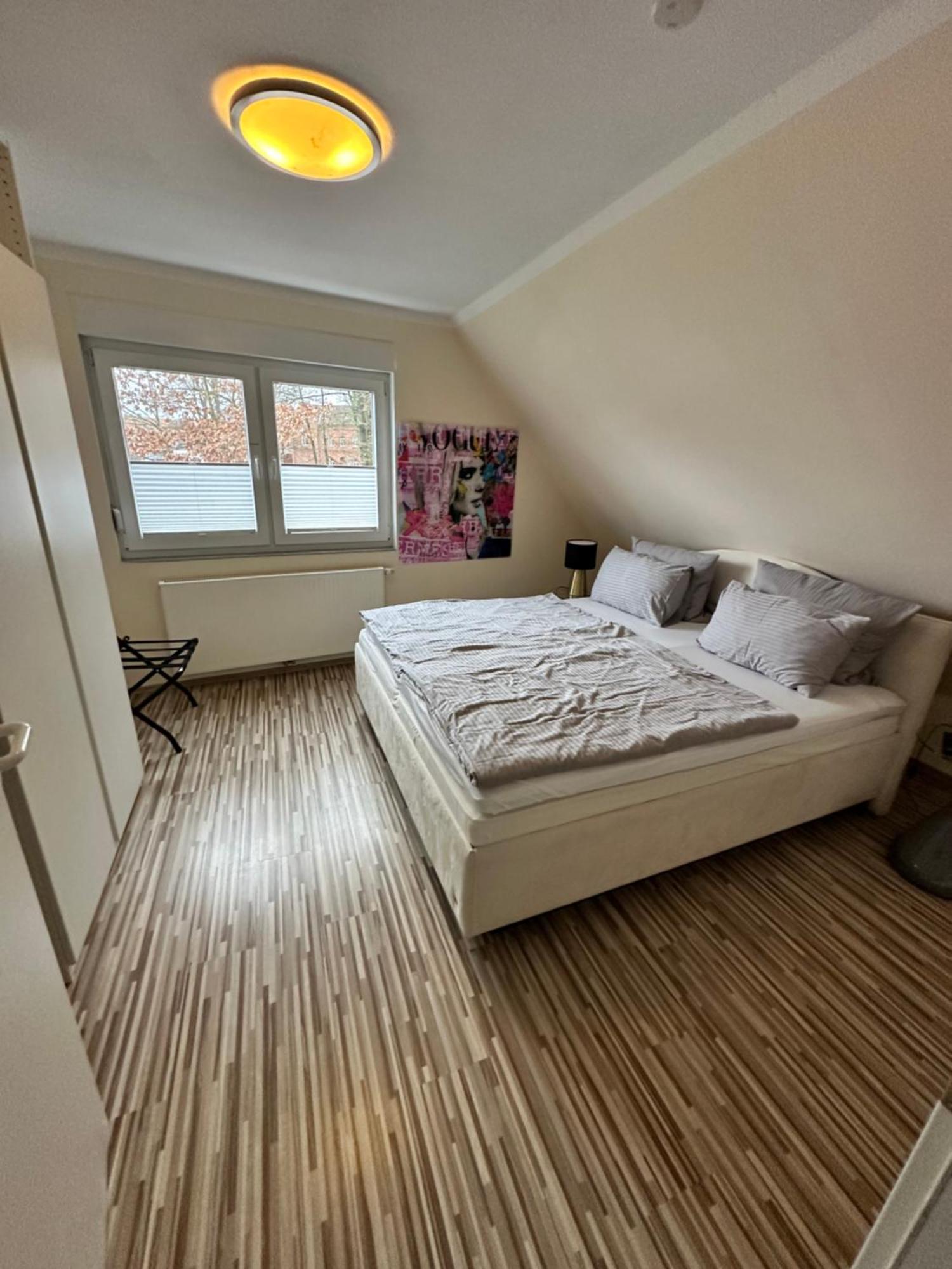 Zwei Ferienwohnungen Anker Max 5 Personen & Leuchtturm Max 4 Personen, Direkt In Steinhude Scheunenviertel, Balkon, Wlan , Privater Parkplatz, Wallbox Экстерьер фото
