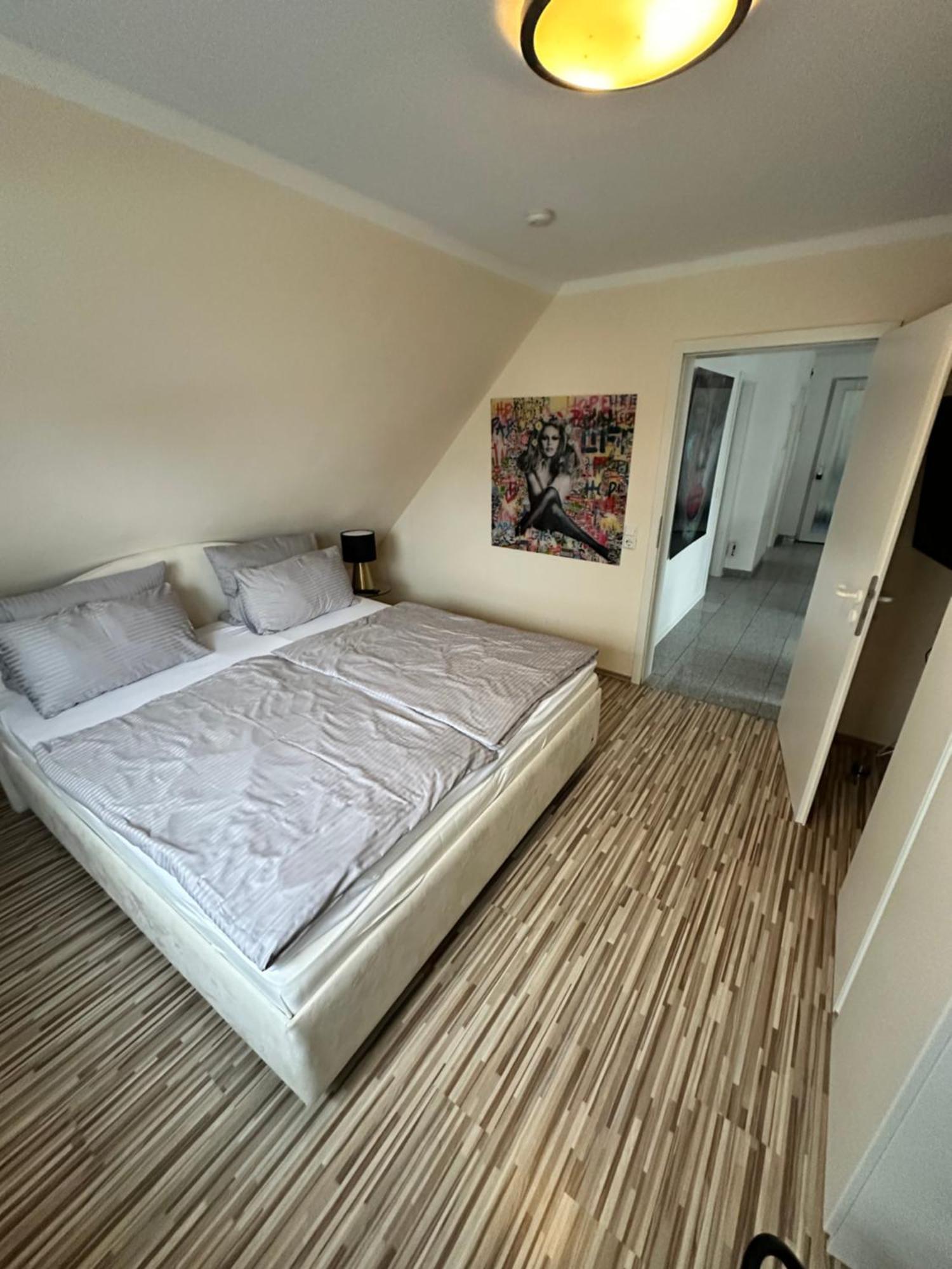 Zwei Ferienwohnungen Anker Max 5 Personen & Leuchtturm Max 4 Personen, Direkt In Steinhude Scheunenviertel, Balkon, Wlan , Privater Parkplatz, Wallbox Экстерьер фото